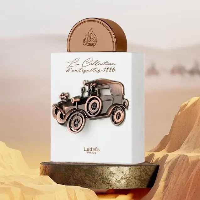 LA COLLECTION D'ANTIQUITES 1886 LATTAFA PRIDE-Bergamotto e Erba Mate; le note di cuore sono Iris, Fava Tonka, Gelsomino, Cannella e Corteccia; le note di base sono Cioccolato Bianco, Vaniglia, Tab Bianco, Muschio Bianco e Patchouli.