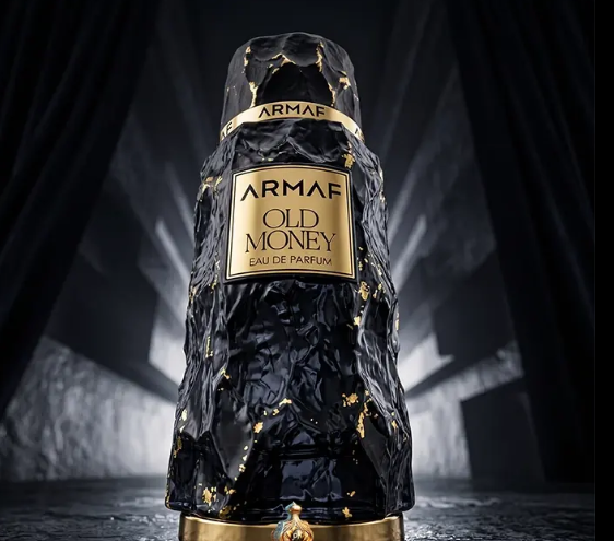 ARMAF OLD MONEY 100ML-Lavanda, Pepe Nero e Bergamotto;, Iris di Toscana, Cemento, Pralina, Liquirizia Nera, Caffè, Pera ;Radici, Legno di Cedro, Vetiver, Note Minerali, Note Talcate, Fumo, Lava, Pelle Umana e Cacao.