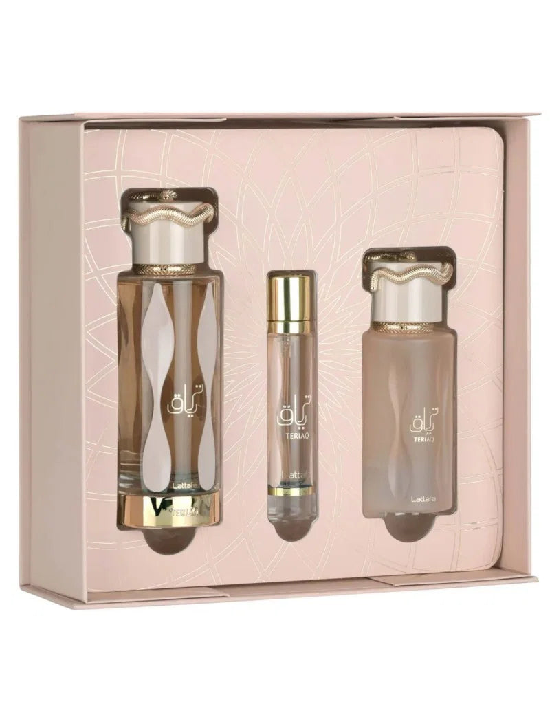 GIFT SET LATTAFA TERIAQ 3 PEZZI-Caramello, Mandorla Amara, Albicocca e Pepe Rosa; Miele, Rabarbaro, Fiori Bianchi e Rosa; Cuoio, Vaniglia, Muschio, Labdano e Vetiver.